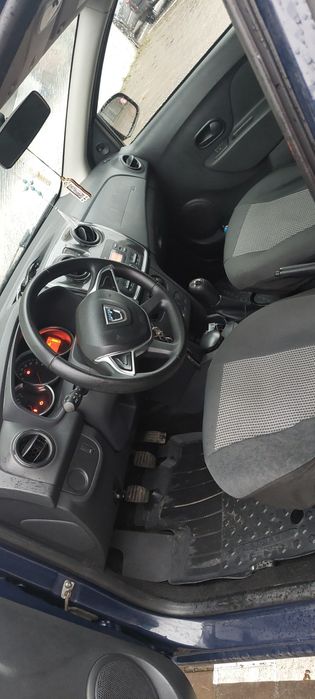 Vând logan din anul 2018 decembrie.in perfecta  stare de functionare