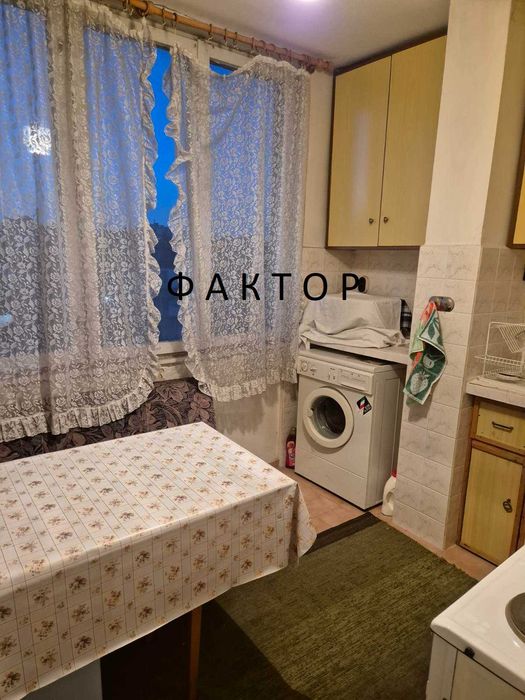 Продава се Тристаен апартамент в Чирпан - 95 кв.м за 483 €/кв.м - Снимка #3