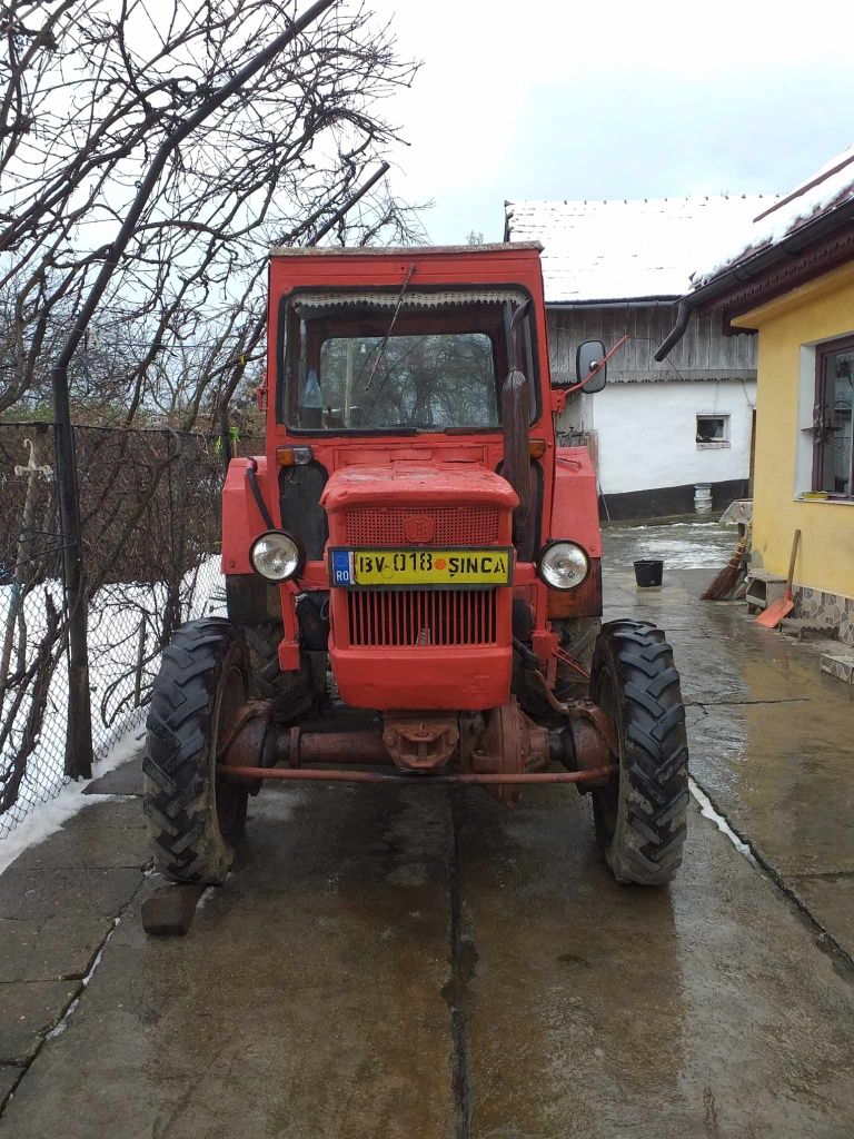 Tractor utb 445 4×4
