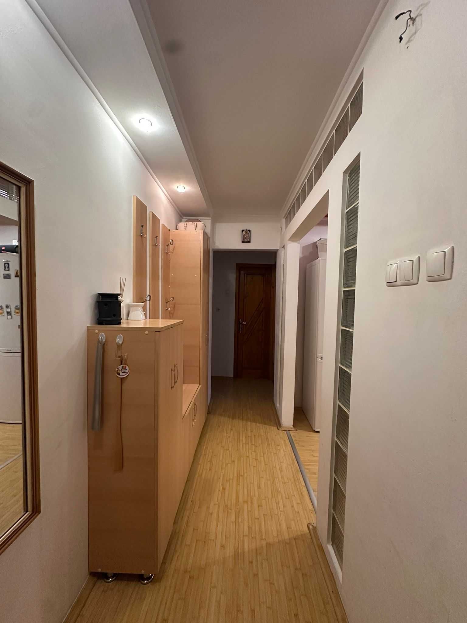 Vanzare apartament 2 camere - Str. Armoniei, zona Tudor
