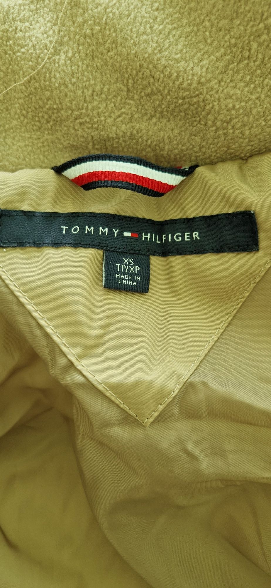 Geaca dama Tommy Hilfiger XS-S