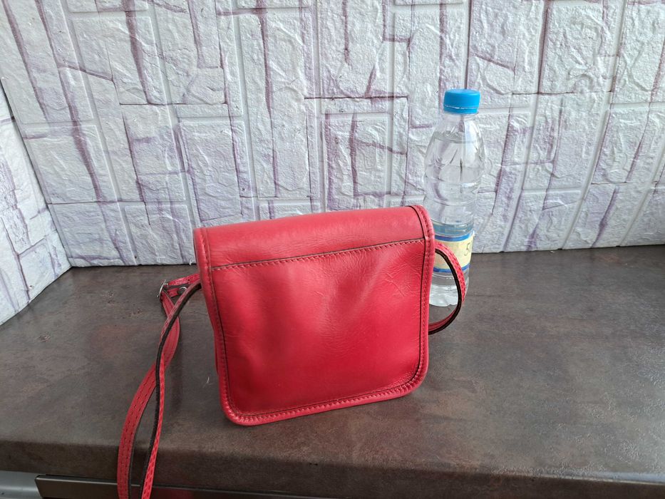 дамска чанта,червена малка чантичка-естествена кожа
