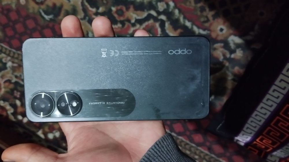 Oppo a78 (8/256 GB) holati yaxshi karobka bor 6 oy ishlatillgan