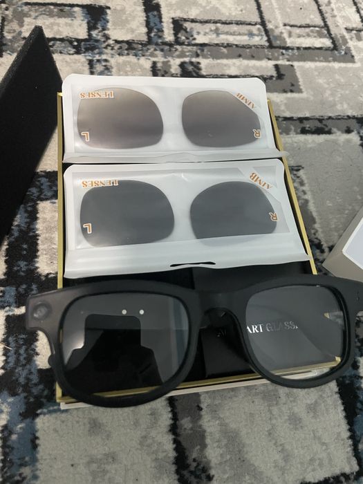 kamerali ko’z oynak sotiladi