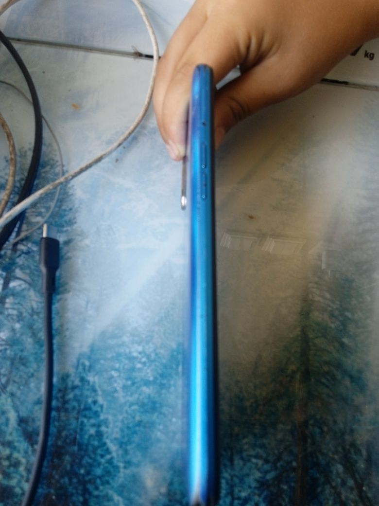 Realmi C 3 srochni sotiladi