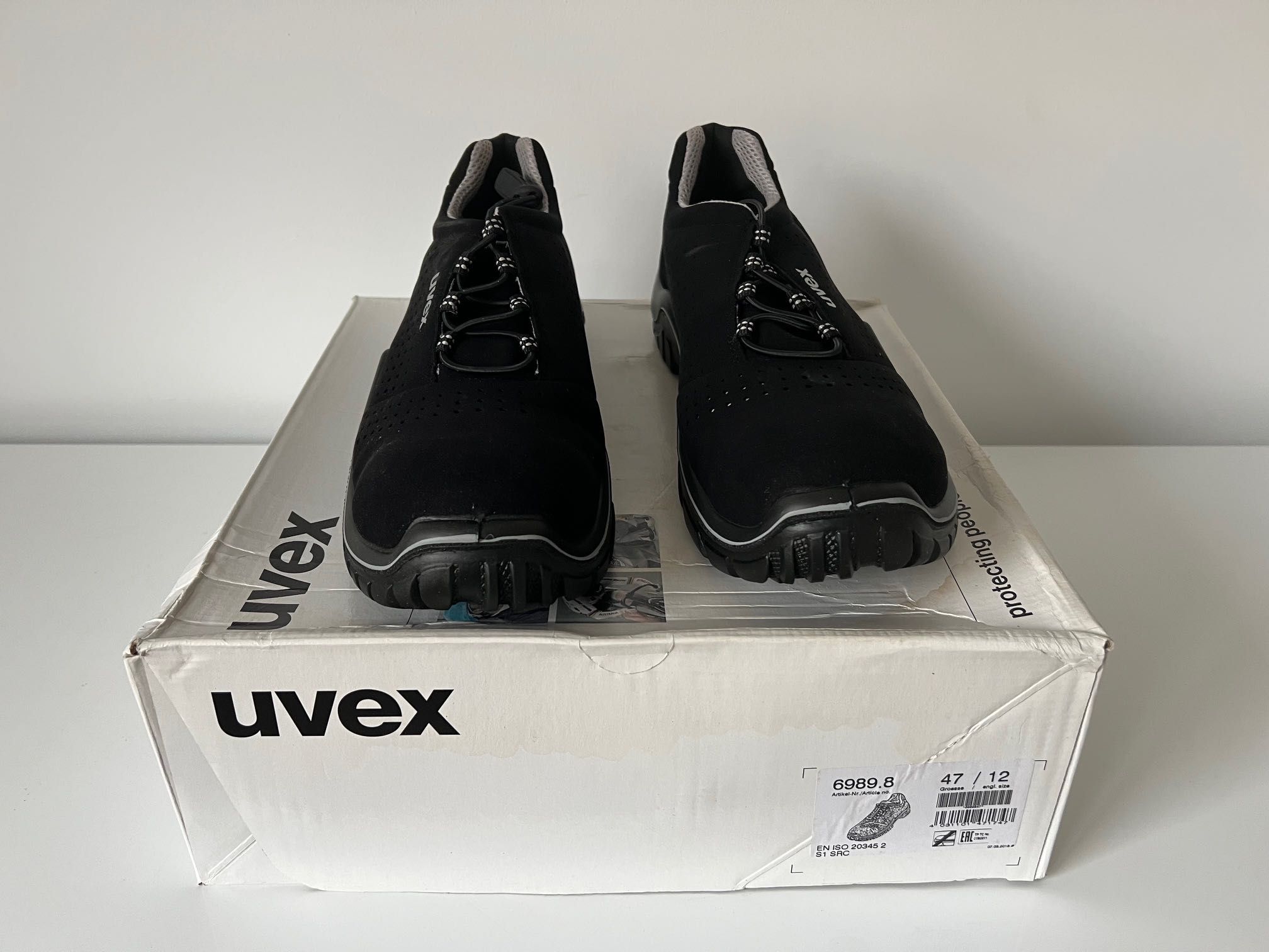 Pantofi perforati Uvex marimea 47