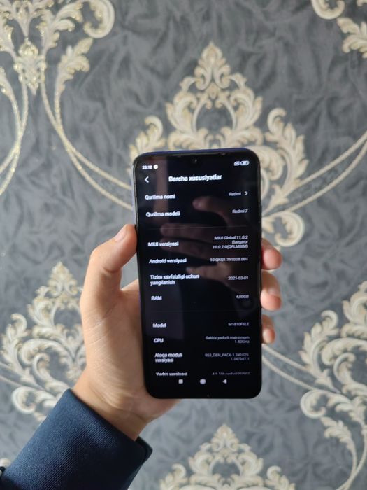 Redmi 7 4/64gb sotiladi