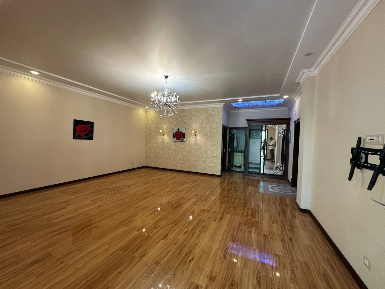 Продается офис в центре 93 м.кв