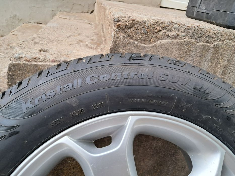 Продавам джанти с гуми за х5