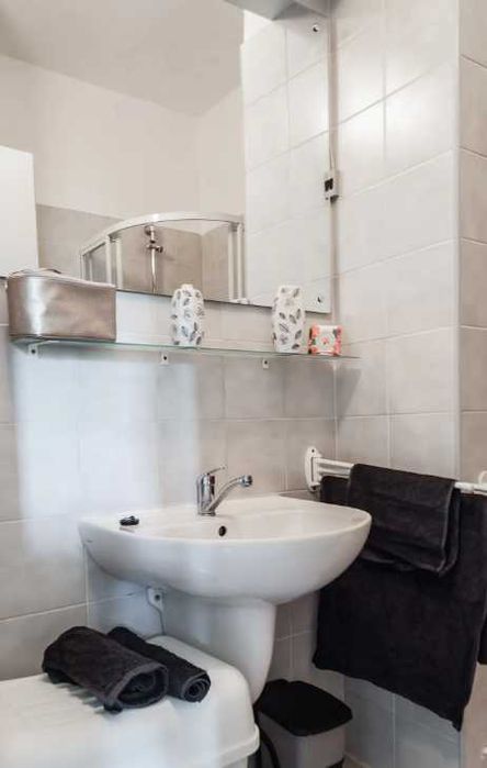 Дава се под наем Едностаен апартамент в Пловдив, Център - 32 кв.м за 163.2 € - Снимка #4