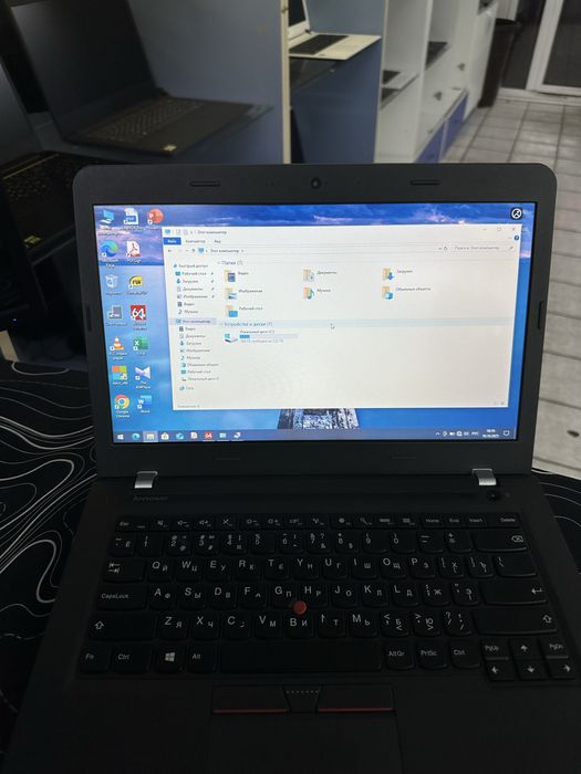 ThinkPad Core i3-6100 ОЗУ-8ГБ ССД-256ГБ емкотсь 85% в отличном состоян