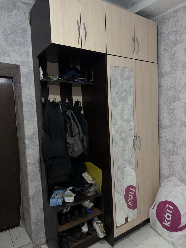 Шкаф для коридора