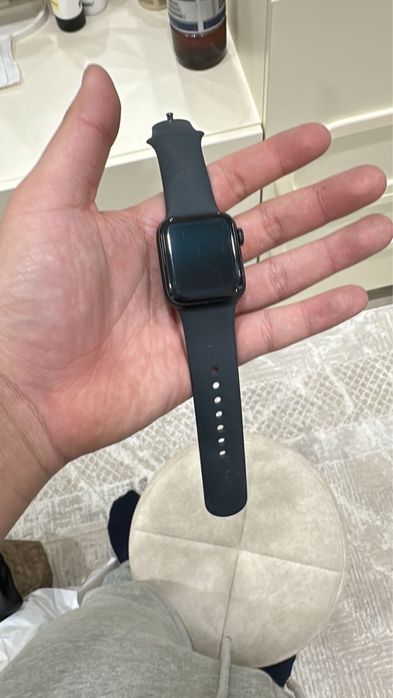 продам Смарт-часы Apple Watch SE 2 Gen (2023) GPS S/M 40 мм