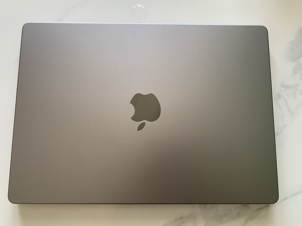 Macbook Pro M2 14" 2023 16GB 512GB