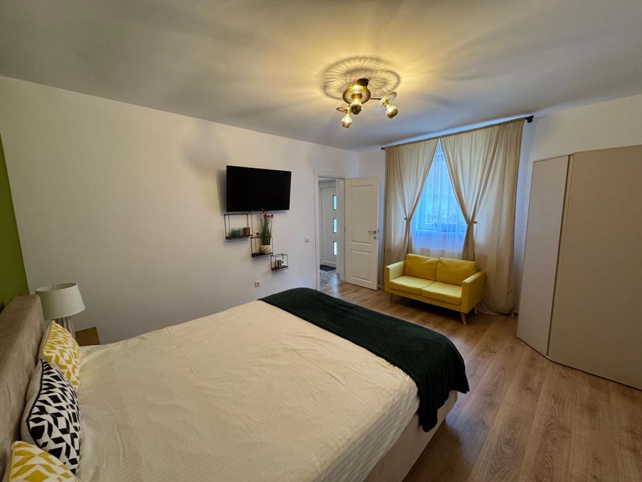 Garsonera de inchiriat in regim hotelier in centru Brasovului .