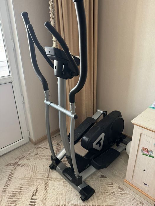 Эллиптический тренажёр