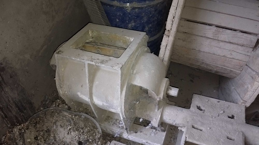 Продается Шлюзовой затвор