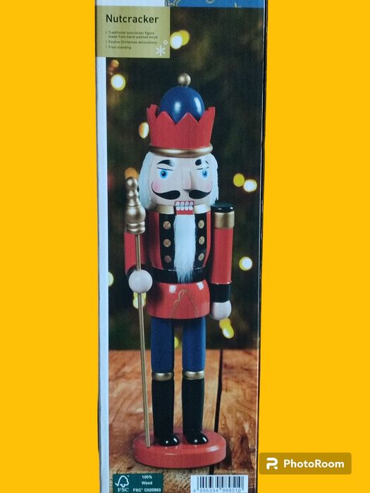 НОВА  Дървена  ОРЕХОТРОшачка