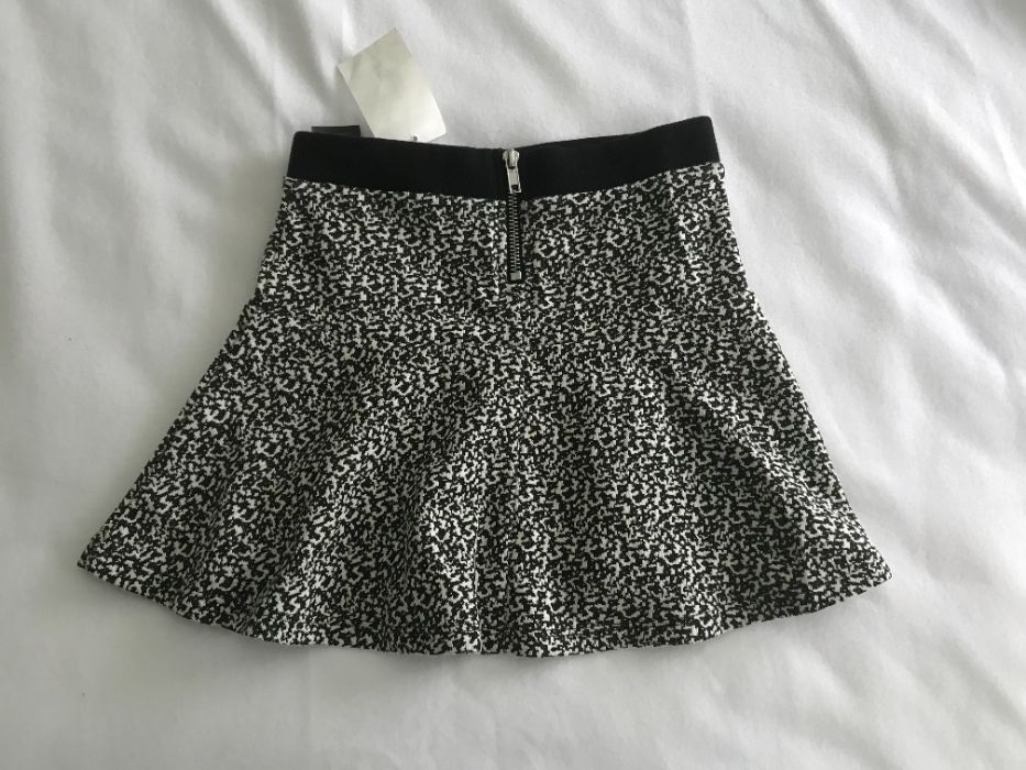 НОВА модерна пола H&M за момиченце