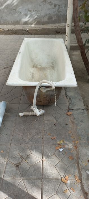 Продаётся чугунная ванна