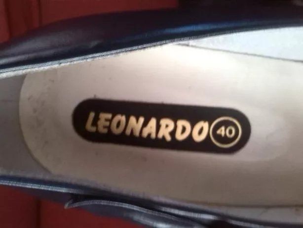 Vand pantofi dama LEONARDO noi, masura 40, culoare bleumarin