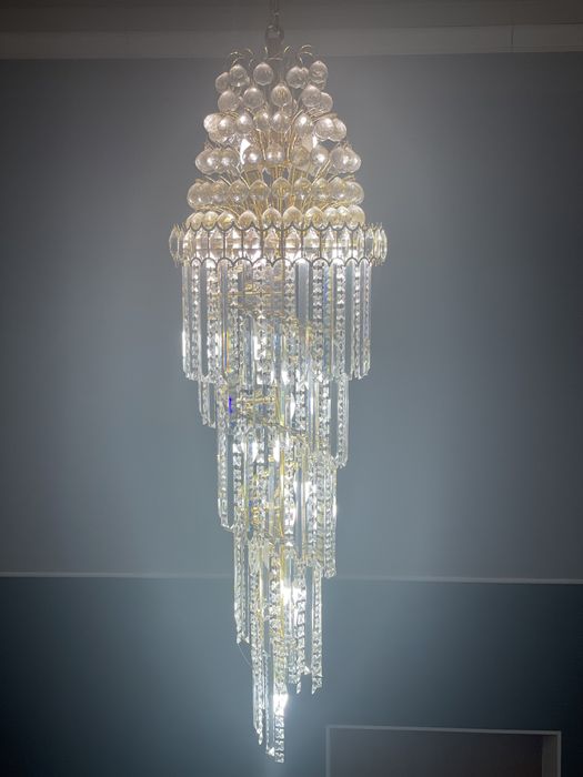 Люстра большая в отличном состоянии