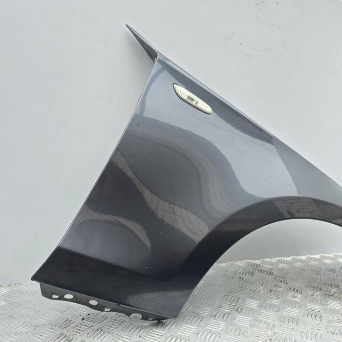 Aripa fata dreapta BMW Seria 1 E81, E87
