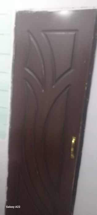 Uy sotiladi Muljal ttz bozor yonida