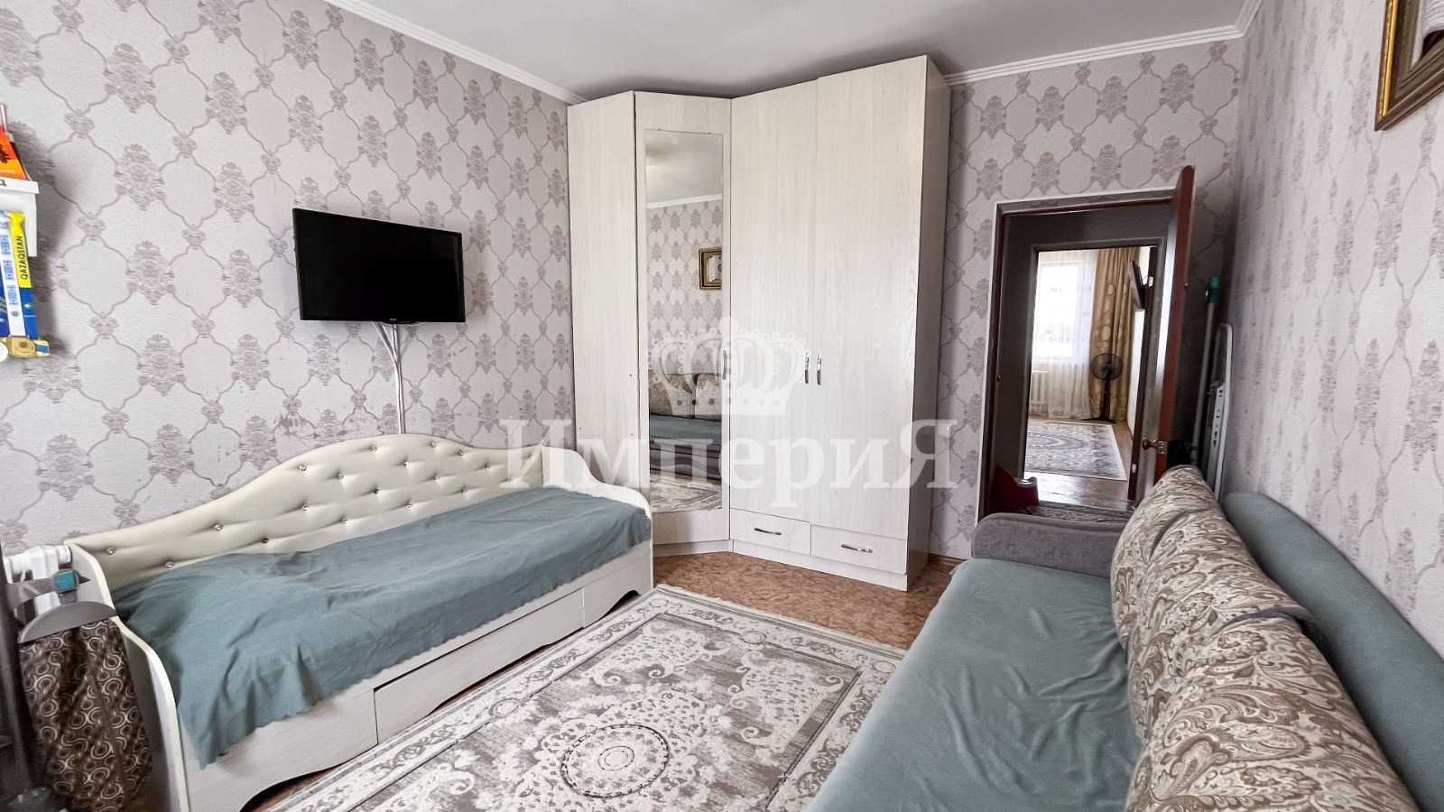 Продается двух комнатная квартира Александра Империя