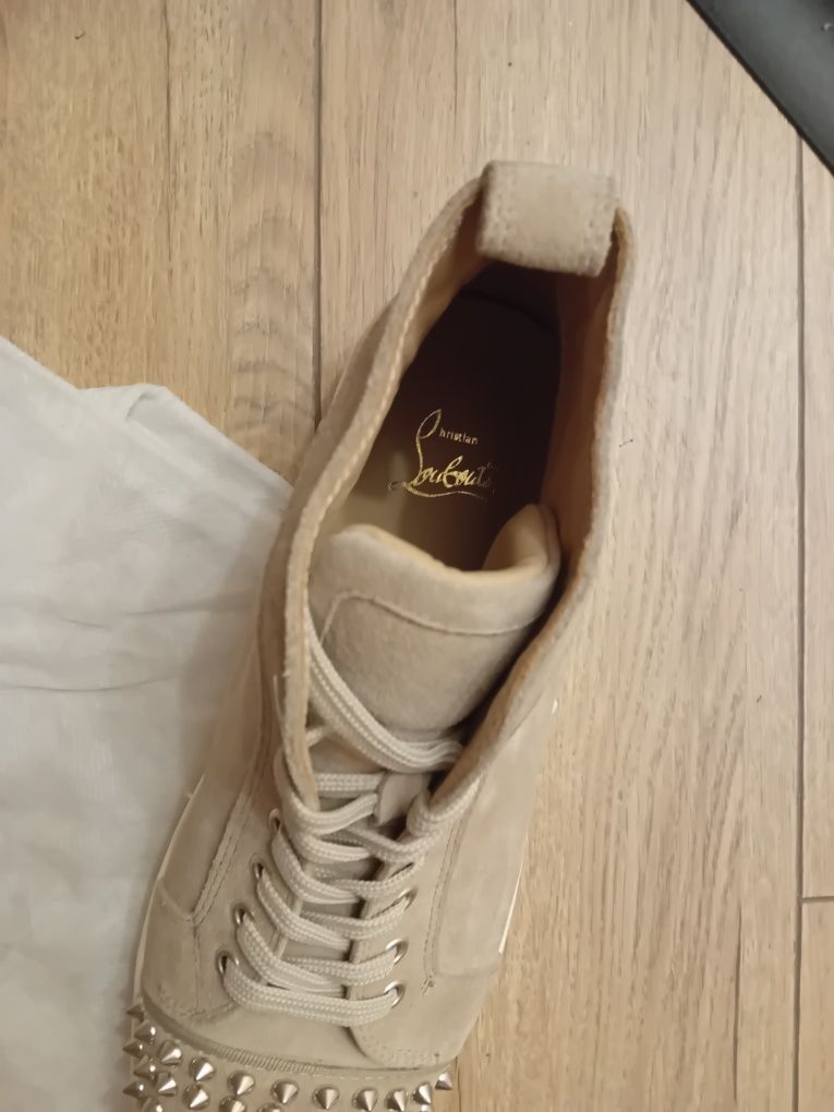 Ghete barbati, Christian louboutin