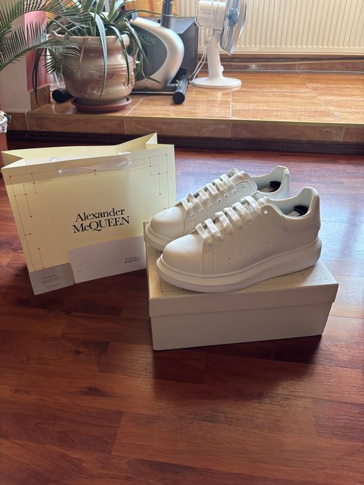 Alexander McQueen Albi