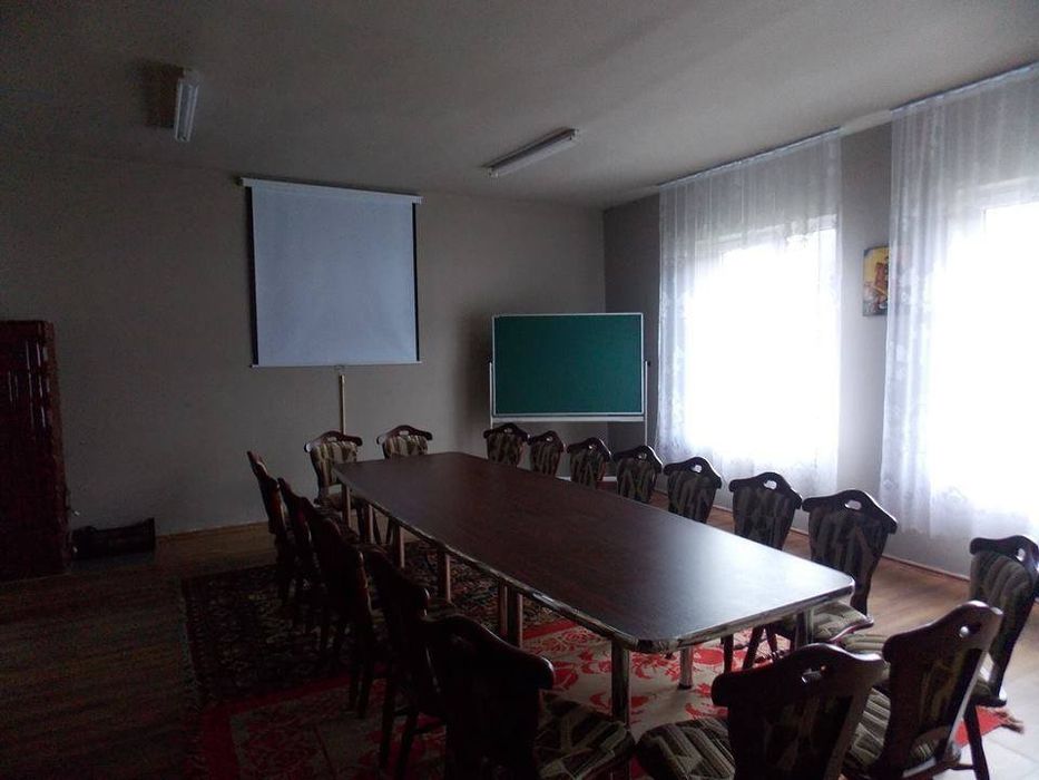 Masă de  12-14 persoane