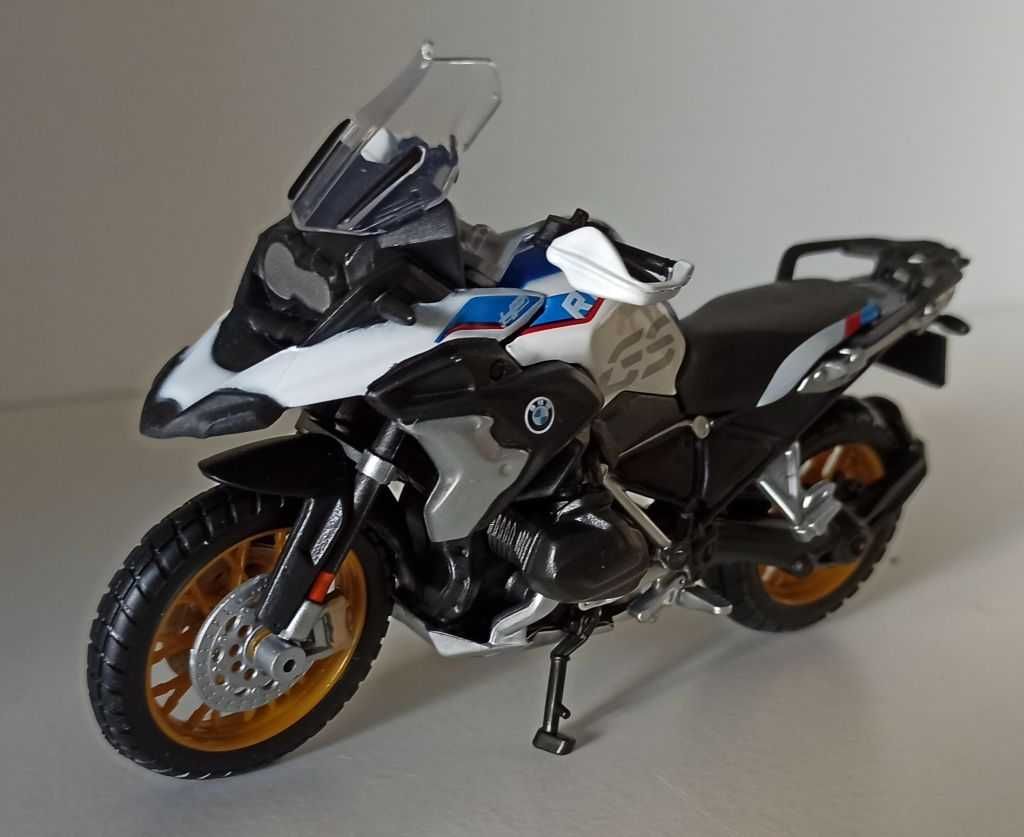 Macheta motocicleta BMW R1250 GS 2020 - Maisto 1/18
