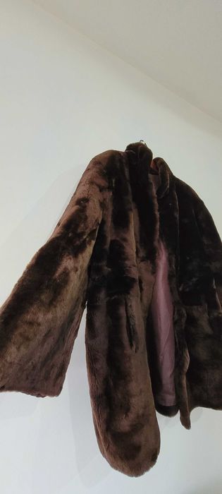 Haină de blană naturală, fabricată în România