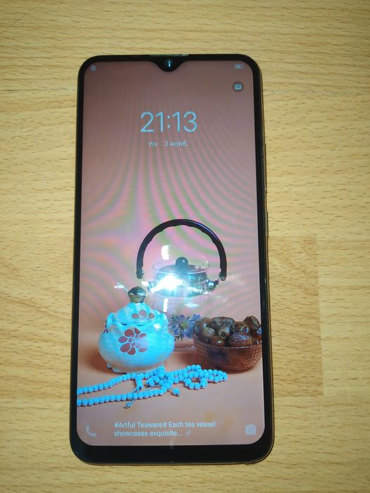 Смартфон  V I V O