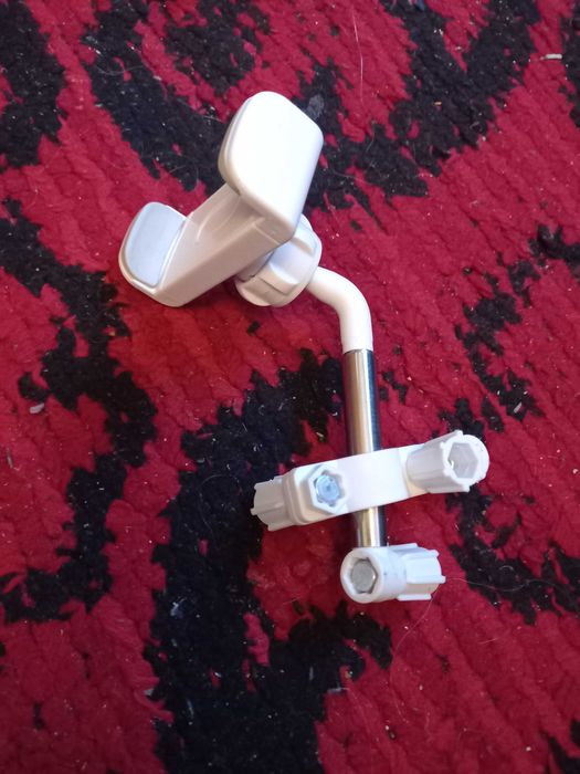 Suport de telefon pentru oglinda retrovizoare de la masina