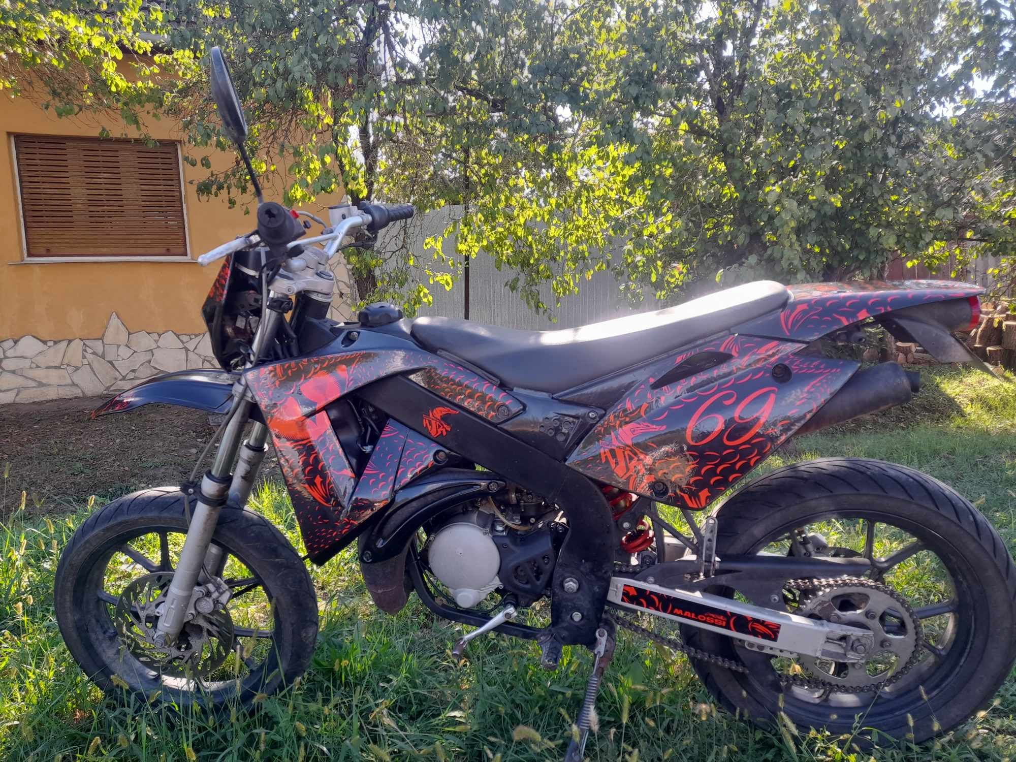 Vând Rieju MRX 50