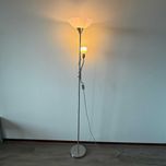 Lampadar din metal reglabil