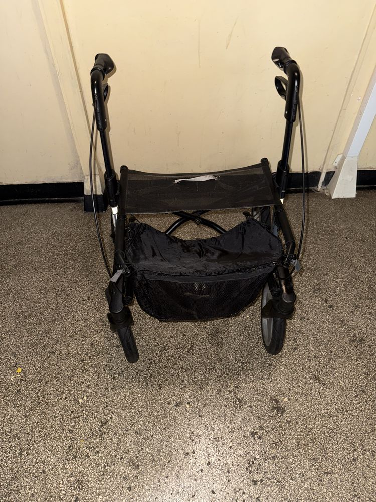 Cadru rollator cu roti mari ajutor deplasare (ca nou)