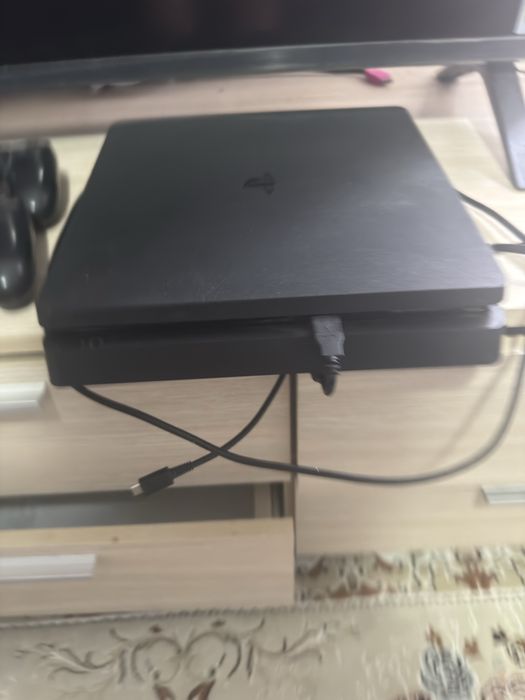 PlayStation 4 slim