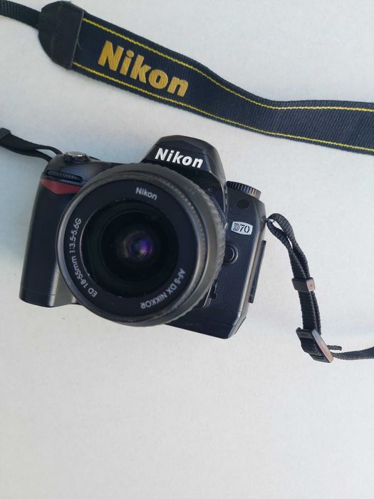 Nikon D70 body, baterie, card