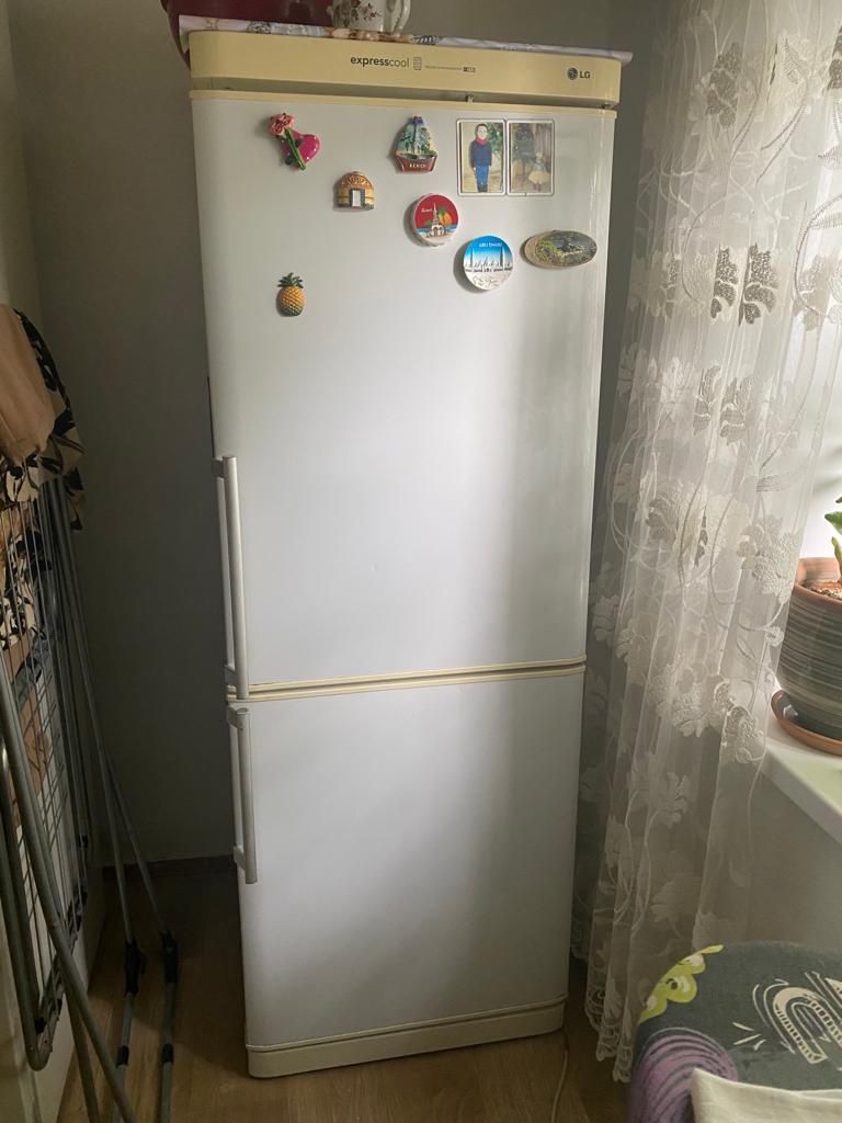 Холодильник фирмы LG