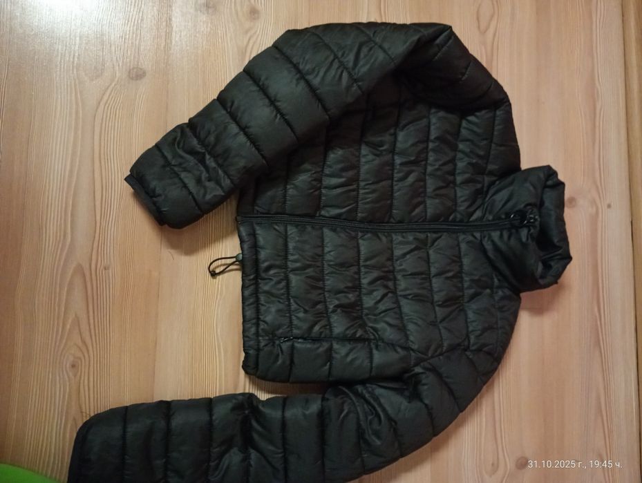 Дамско късо черно яке