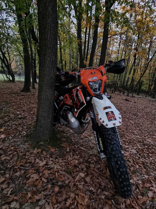 Enduro 300 KTM 2t   (nu huqvarna ,nu honda ,nu kawasaki ,nu beta )