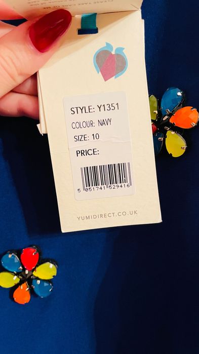 Нова рокля с етикет