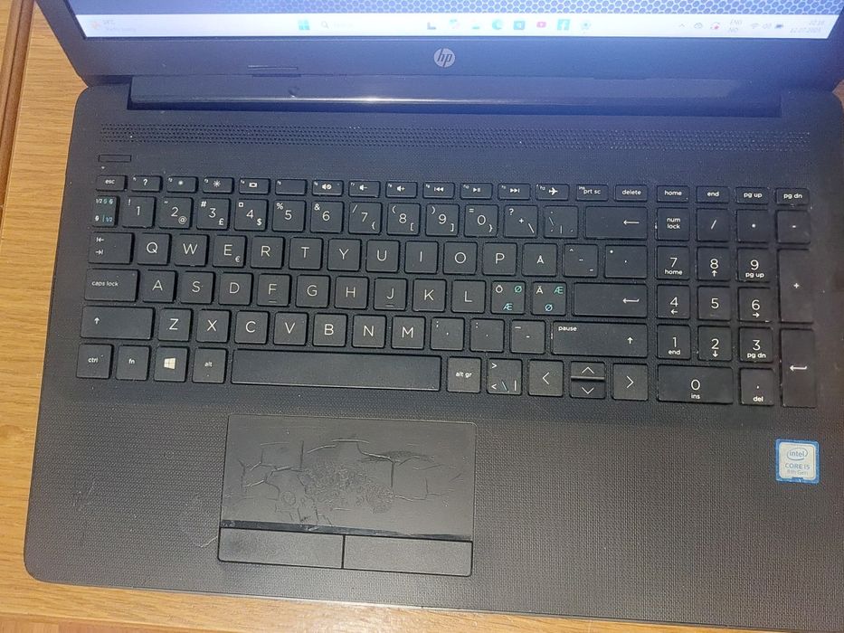 Laptop HP i5 8250u up to 3,4Ghz, 8GB, 128GB, UHD 620, W11 Office 2024