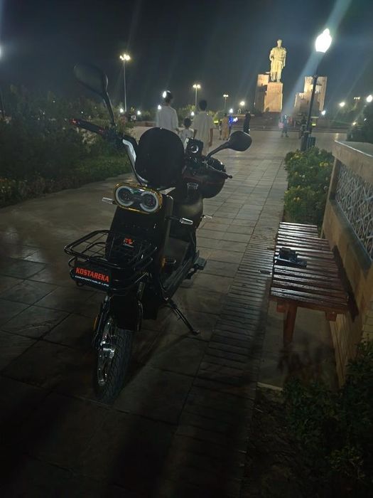 Kostareka avtomat karobka skuter holati yangi