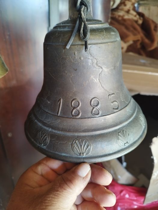 Clopote originale diferite modele preț de la 200 lei bucata