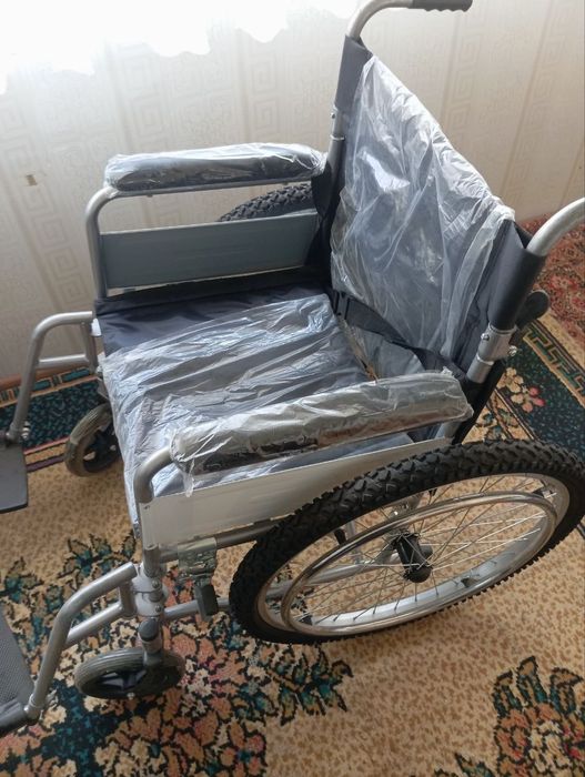 Инвалидное кресло