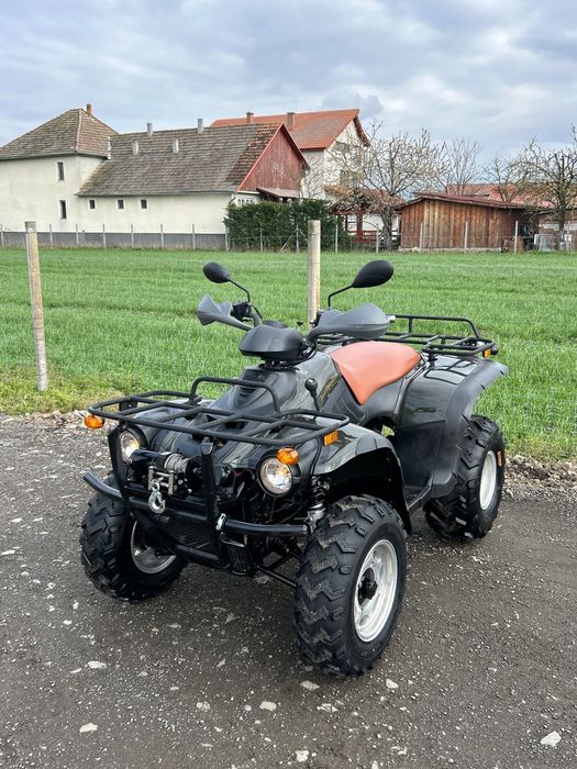 Atv Linhai Worker 300 4x4 la maneta ( nu cf moto tgb polaris)